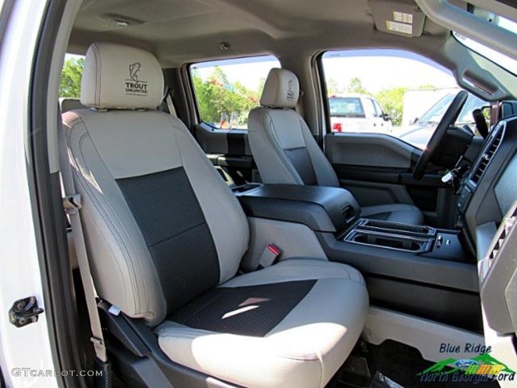 2016 F150 XL SuperCrew 4x4 - Oxford White / Medium Earth Gray photo #13