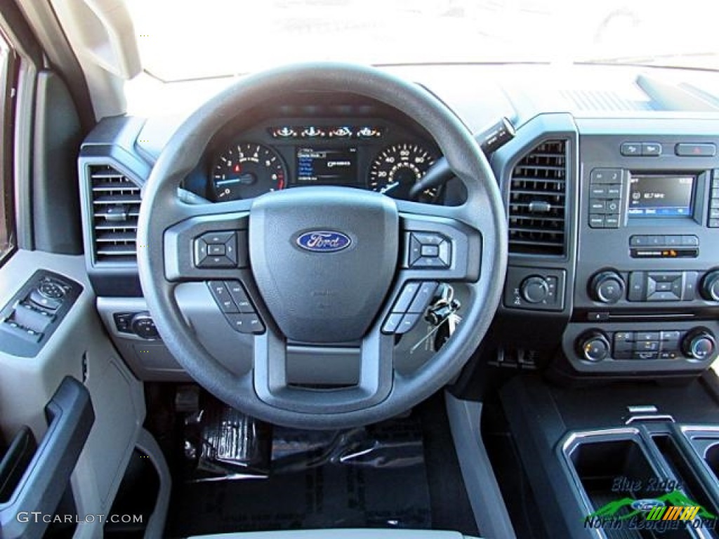 2016 F150 XL SuperCrew 4x4 - Oxford White / Medium Earth Gray photo #18