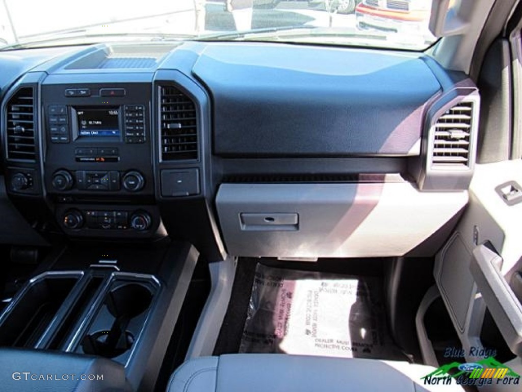 2016 F150 XL SuperCrew 4x4 - Oxford White / Medium Earth Gray photo #20