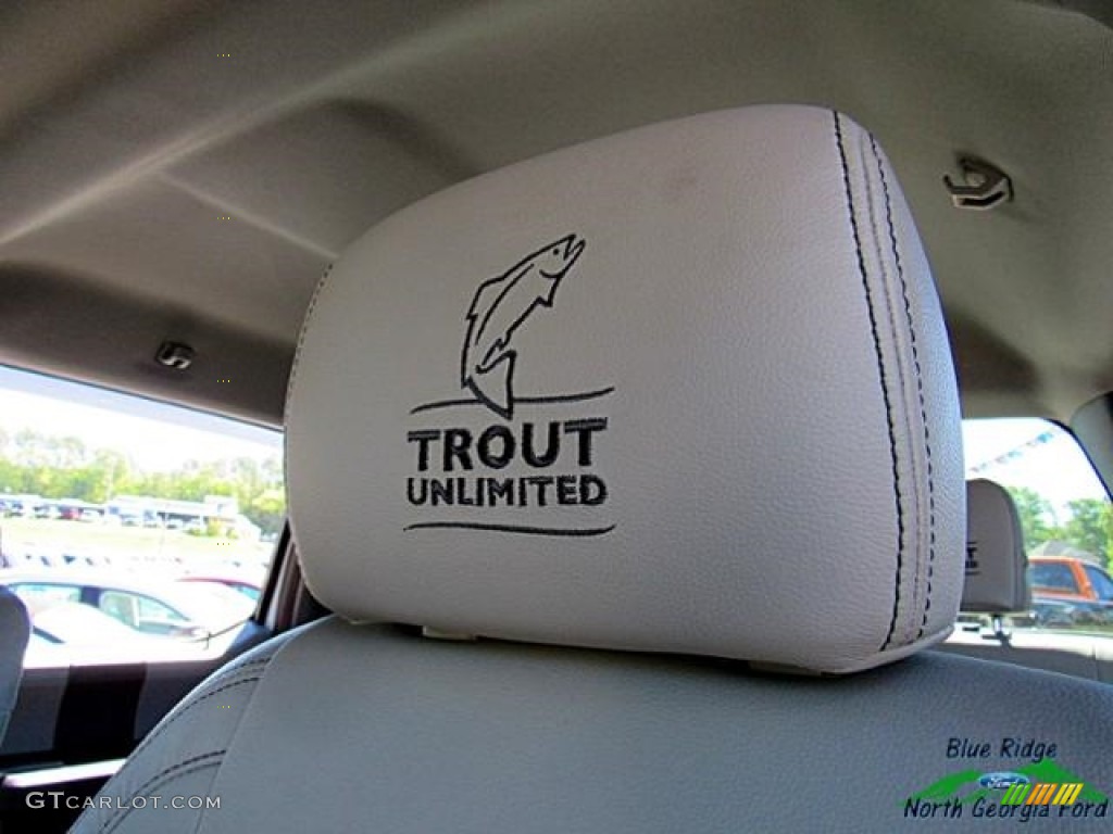 2016 F150 XL SuperCrew 4x4 - Oxford White / Medium Earth Gray photo #28