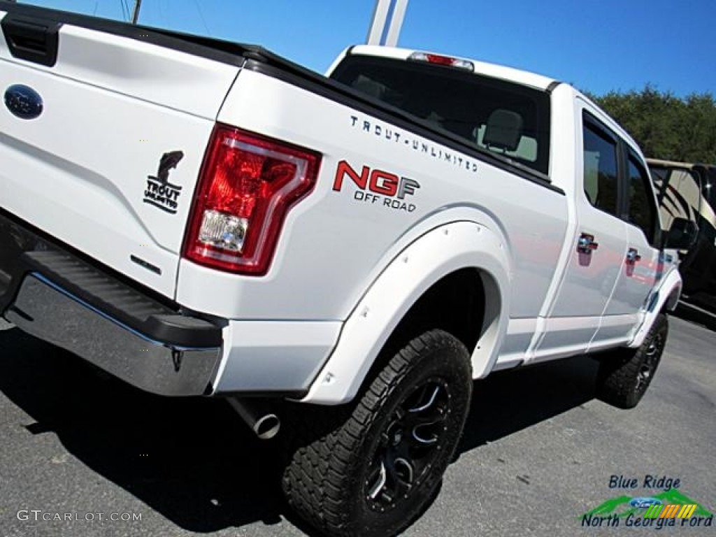 2016 F150 XL SuperCrew 4x4 - Oxford White / Medium Earth Gray photo #40