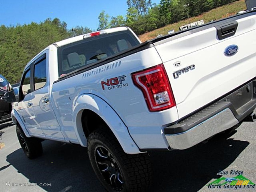 2016 F150 XL SuperCrew 4x4 - Oxford White / Medium Earth Gray photo #41