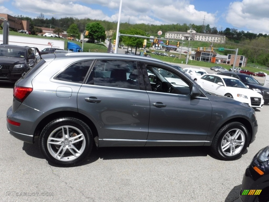 2017 Q5 2.0 TFSI Premium Plus quattro - Monsoon Gray Metallic / Black photo #10