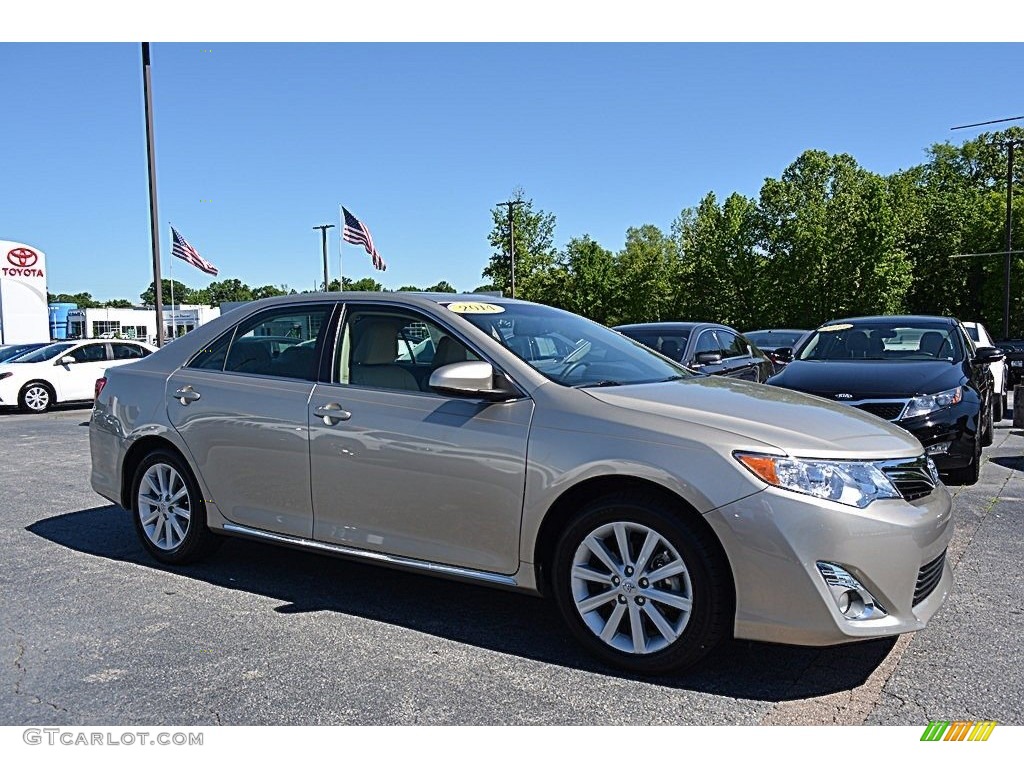 2014 Camry XLE - Creme Brulee Metallic / Ash photo #1