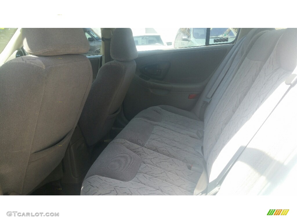 2002 Malibu LS Sedan - Bright White / Neutral photo #13