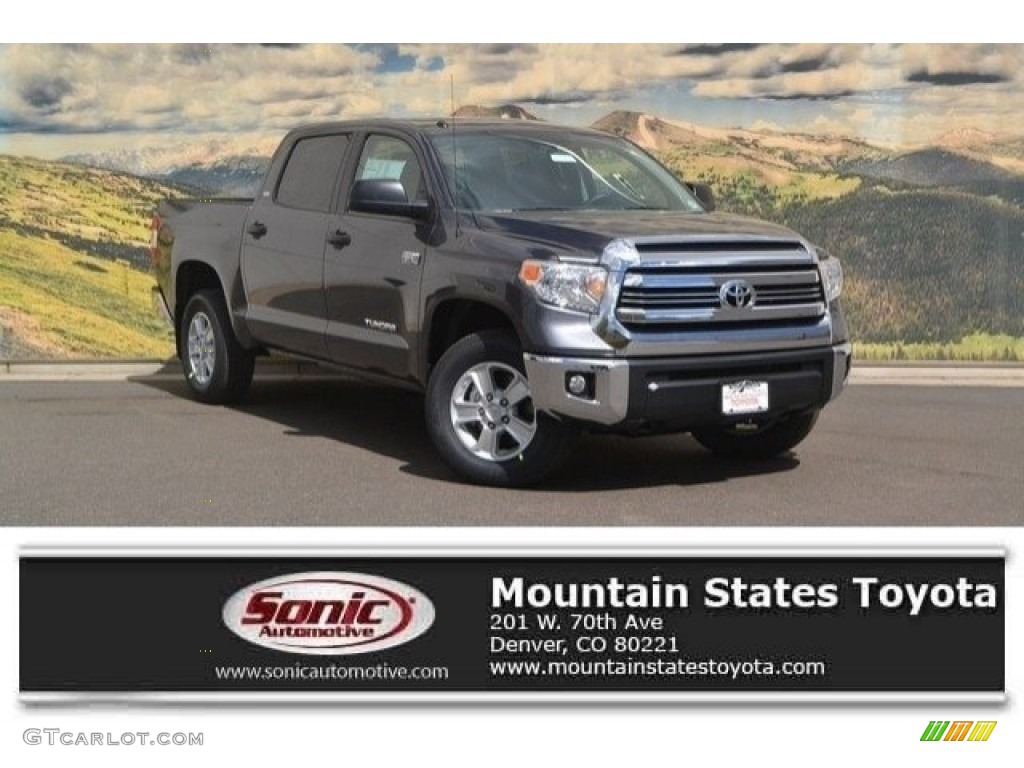 2017 Tundra SR5 CrewMax 4x4 - Magnetic Gray Metallic / Black photo #1