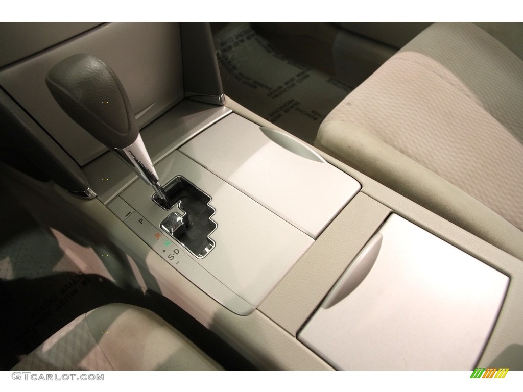 2011 Camry LE - Black / Bisque photo #10