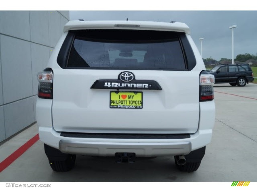 2017 4Runner TRD Off-Road Premium 4x4 - Super White / Black photo #5