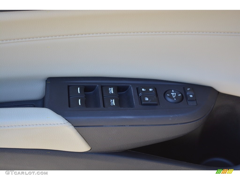 2014 ILX 2.0L Technology - Polished Metal Metallic / Parchment photo #10