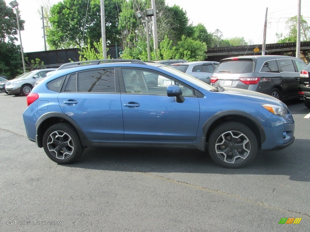 2014 XV Crosstrek 2.0i Limited - Quartz Blue Pearl / Ivory photo #5