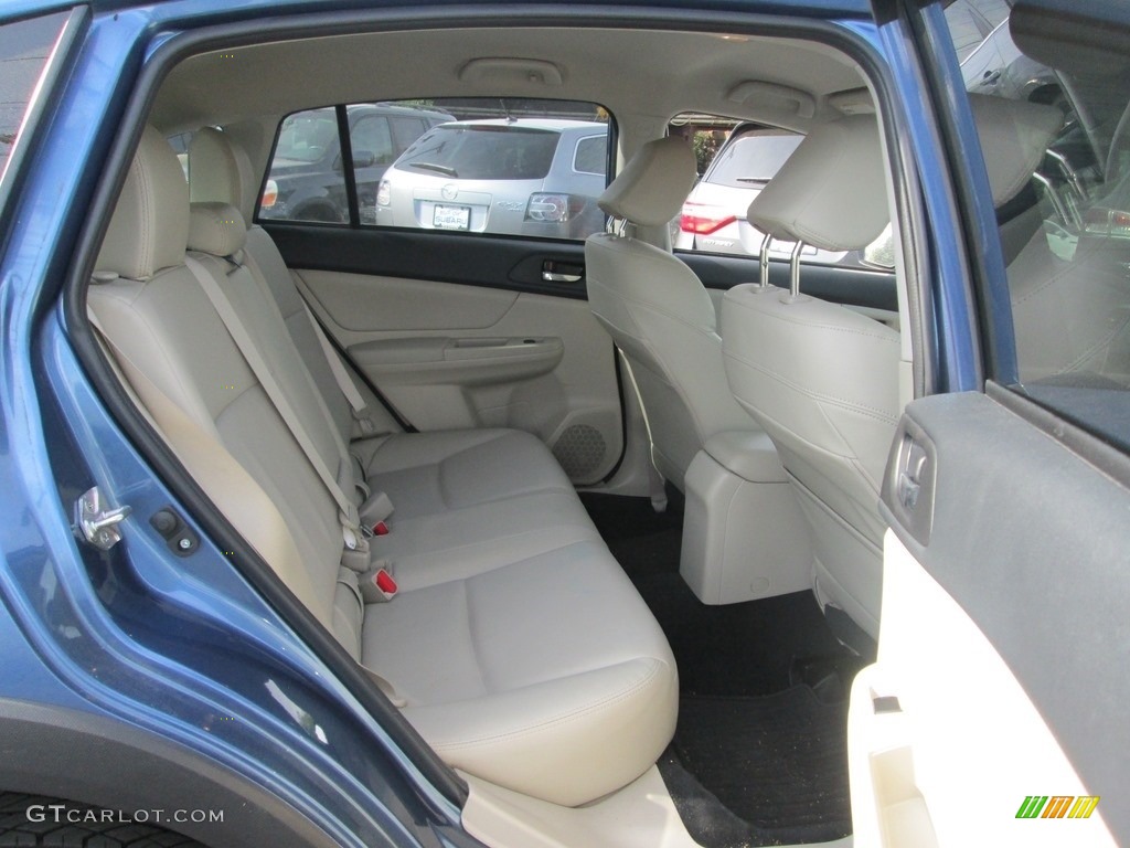 2014 XV Crosstrek 2.0i Limited - Quartz Blue Pearl / Ivory photo #18