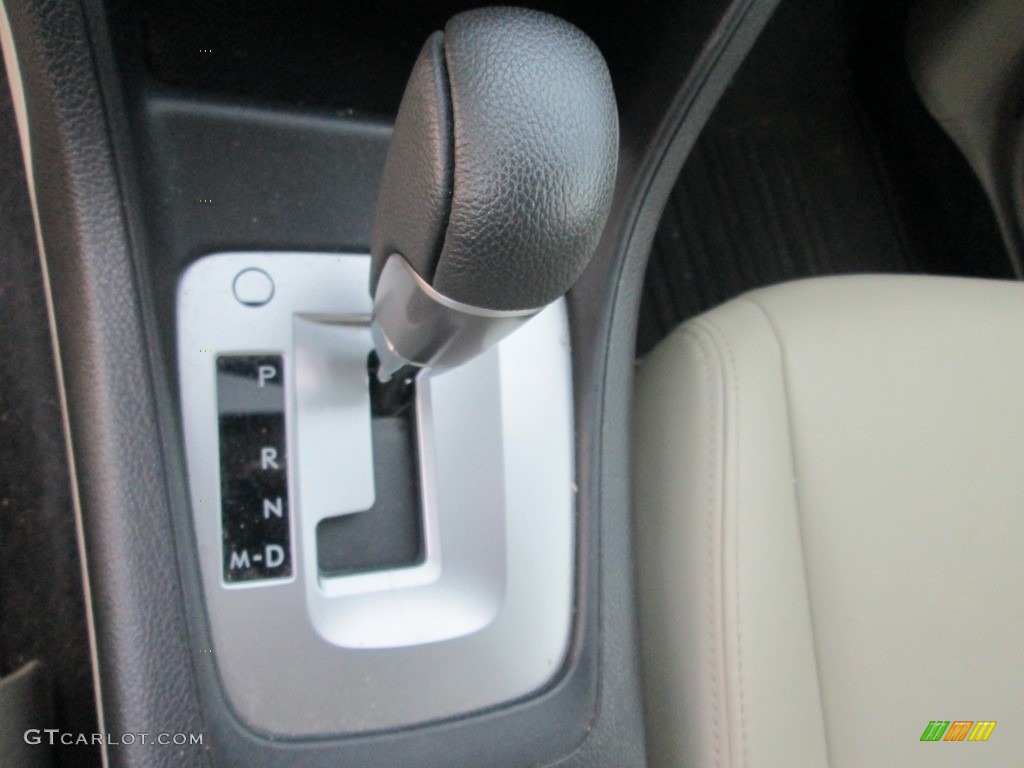 2014 XV Crosstrek 2.0i Limited - Quartz Blue Pearl / Ivory photo #25