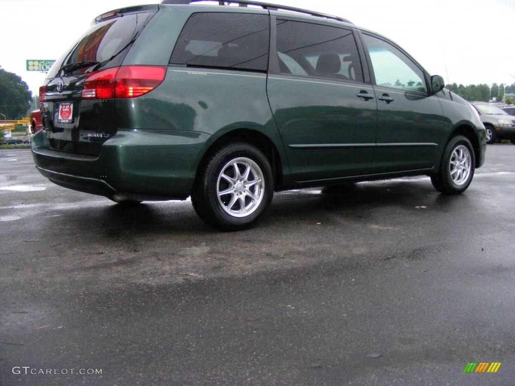 2005 Sienna LE - Aspen Green Pearl / Taupe photo #2