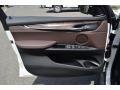 2017 BMW X5 Mocha Interior Door Panel Photo