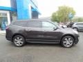 Tungsten Metallic - Traverse LT AWD Photo No. 4