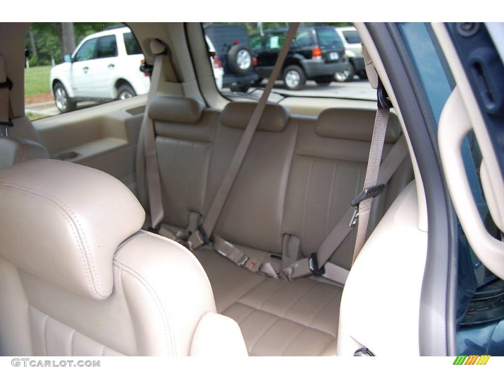 2004 Monterey Convenience - Norsea Blue Metallic / Pebble photo #8