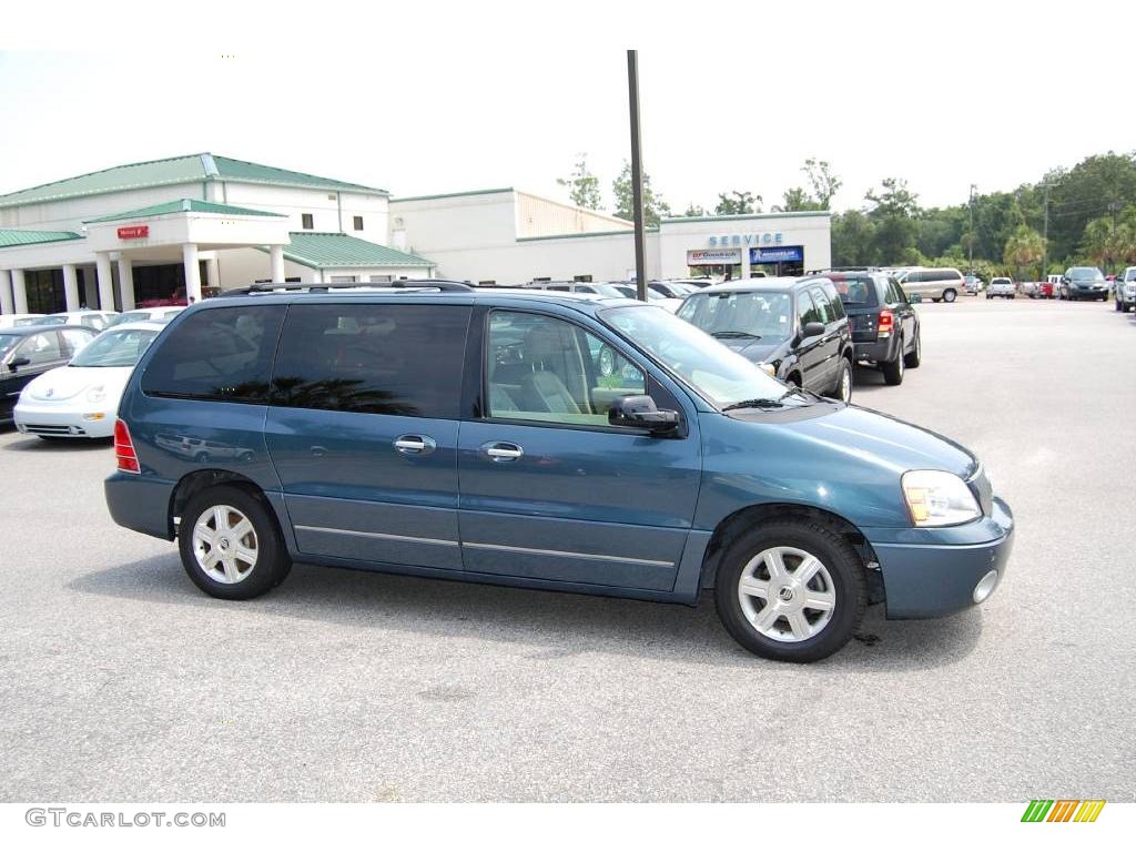 2004 Monterey Convenience - Norsea Blue Metallic / Pebble photo #15