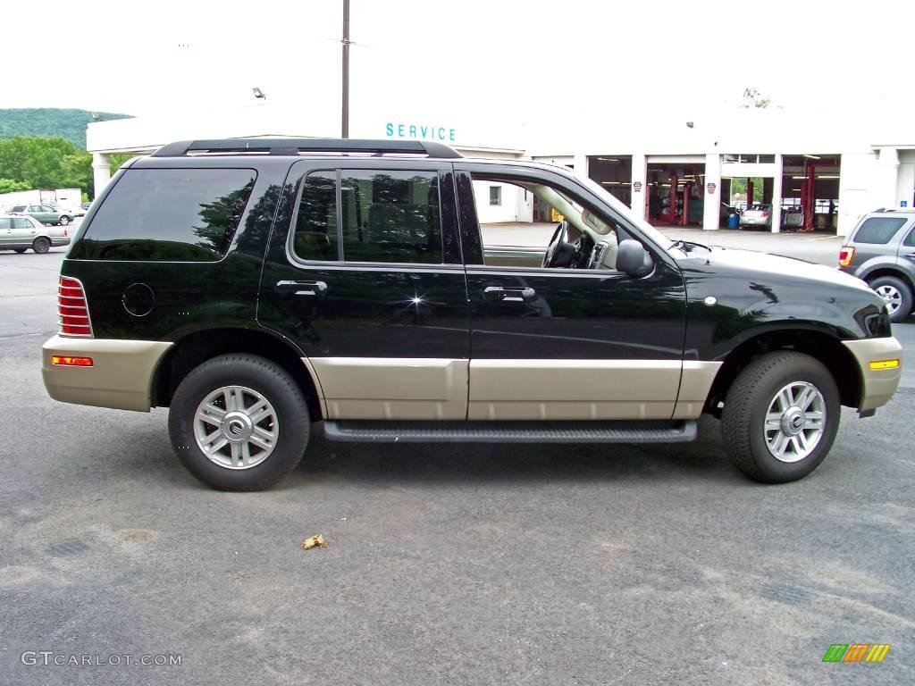 2005 Mountaineer V8 AWD - Black / Medium Dark Parchment photo #4
