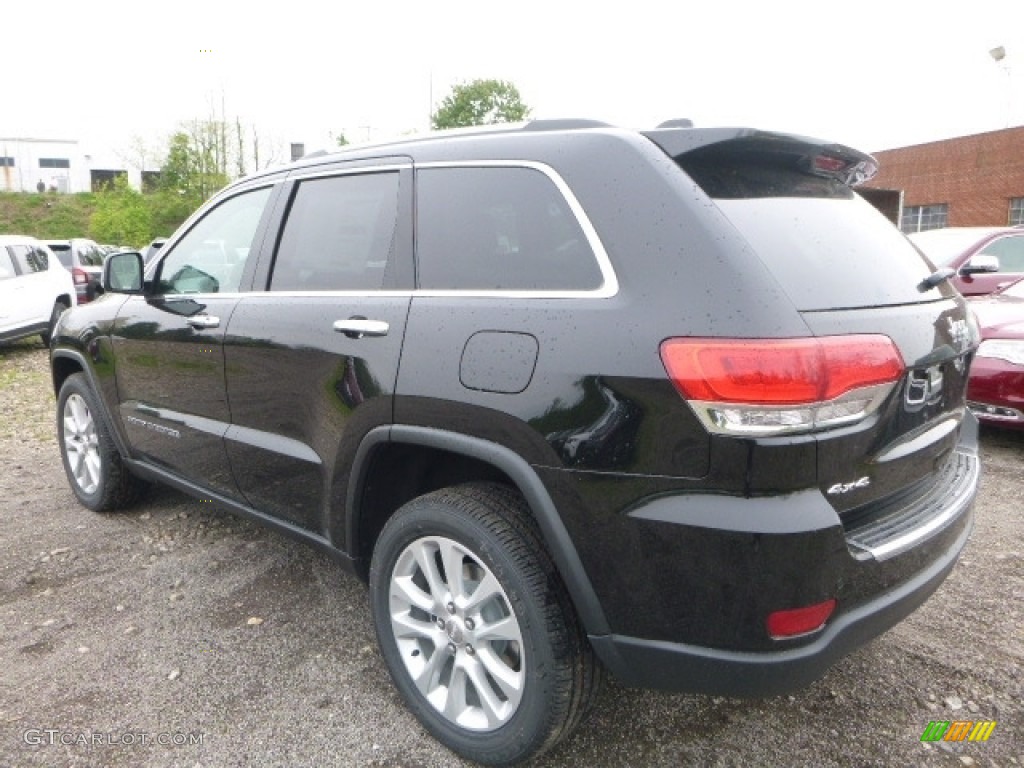 2017 Grand Cherokee Limited 4x4 - Diamond Black Crystal Pearl / Black photo #3