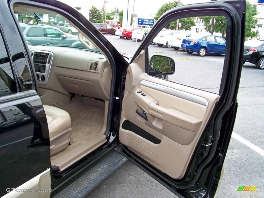 2005 Mountaineer V8 AWD - Black / Medium Dark Parchment photo #18