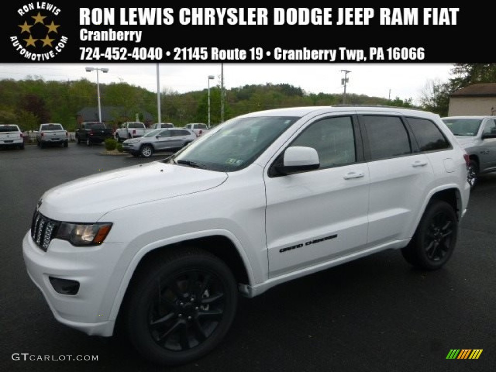 2017 Grand Cherokee Laredo 4x4 - Bright White / Black photo #1