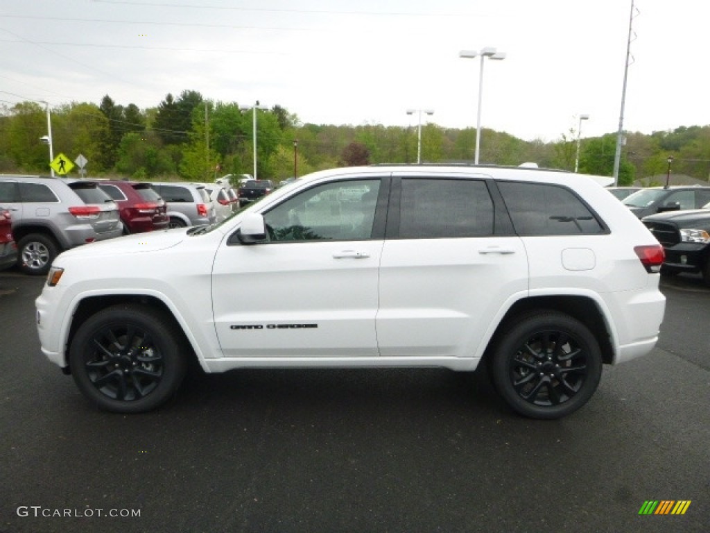 2017 Grand Cherokee Laredo 4x4 - Bright White / Black photo #2