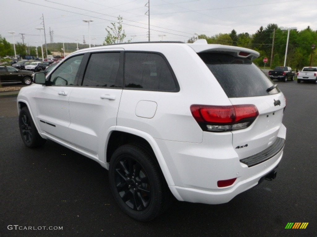 2017 Grand Cherokee Laredo 4x4 - Bright White / Black photo #3