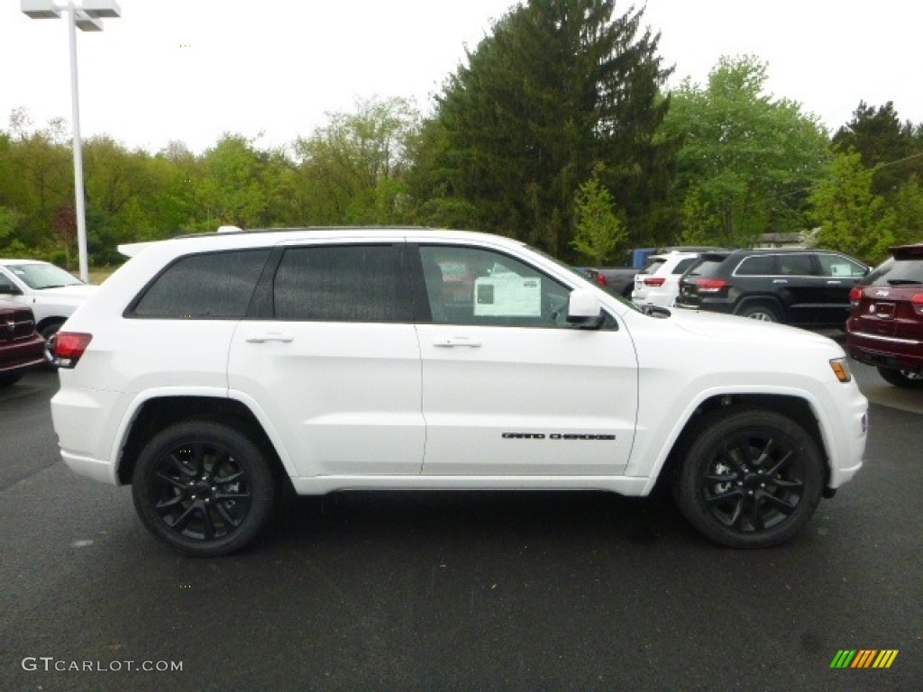 2017 Grand Cherokee Laredo 4x4 - Bright White / Black photo #6