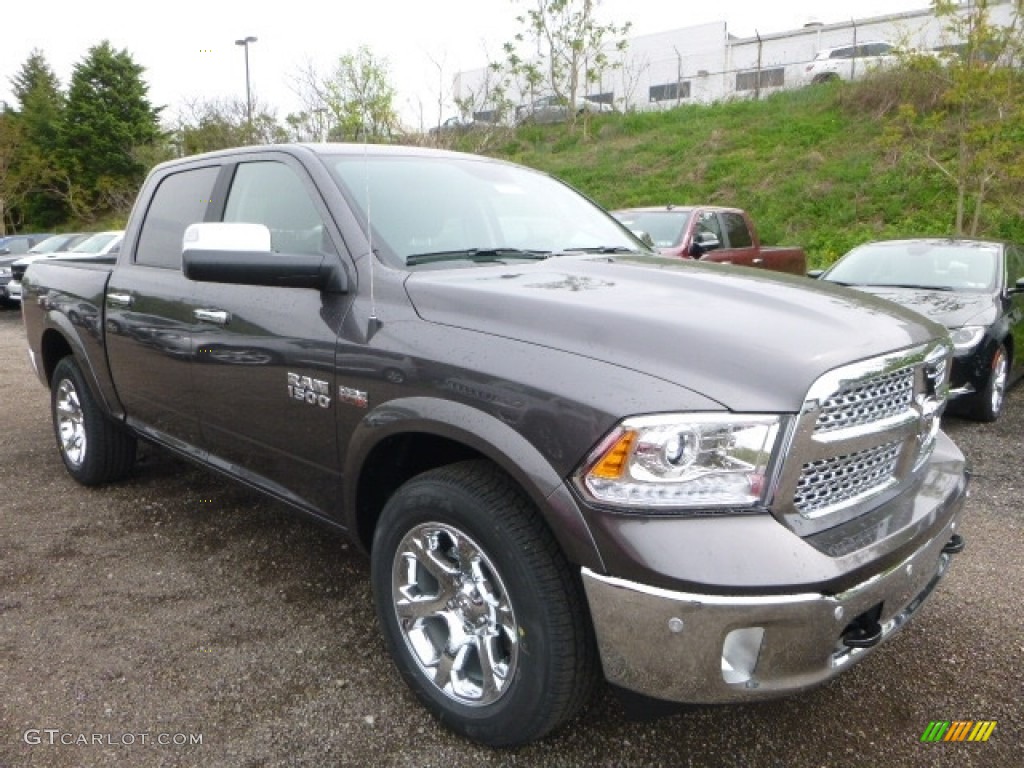 2017 1500 Laramie Crew Cab 4x4 - Granite Crystal Metallic / Black photo #10