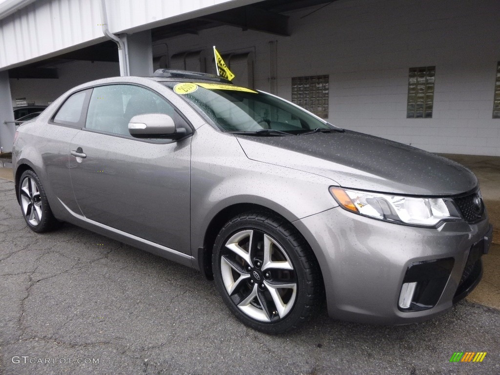 2010 Forte Koup SX - Bright Silver / Black Sport photo #8