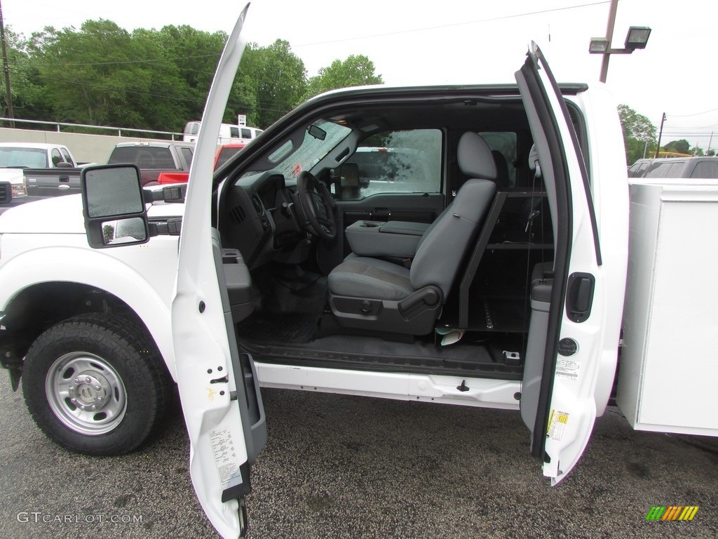 2011 F250 Super Duty XL SuperCab 4x4 - Oxford White / Steel Gray photo #9