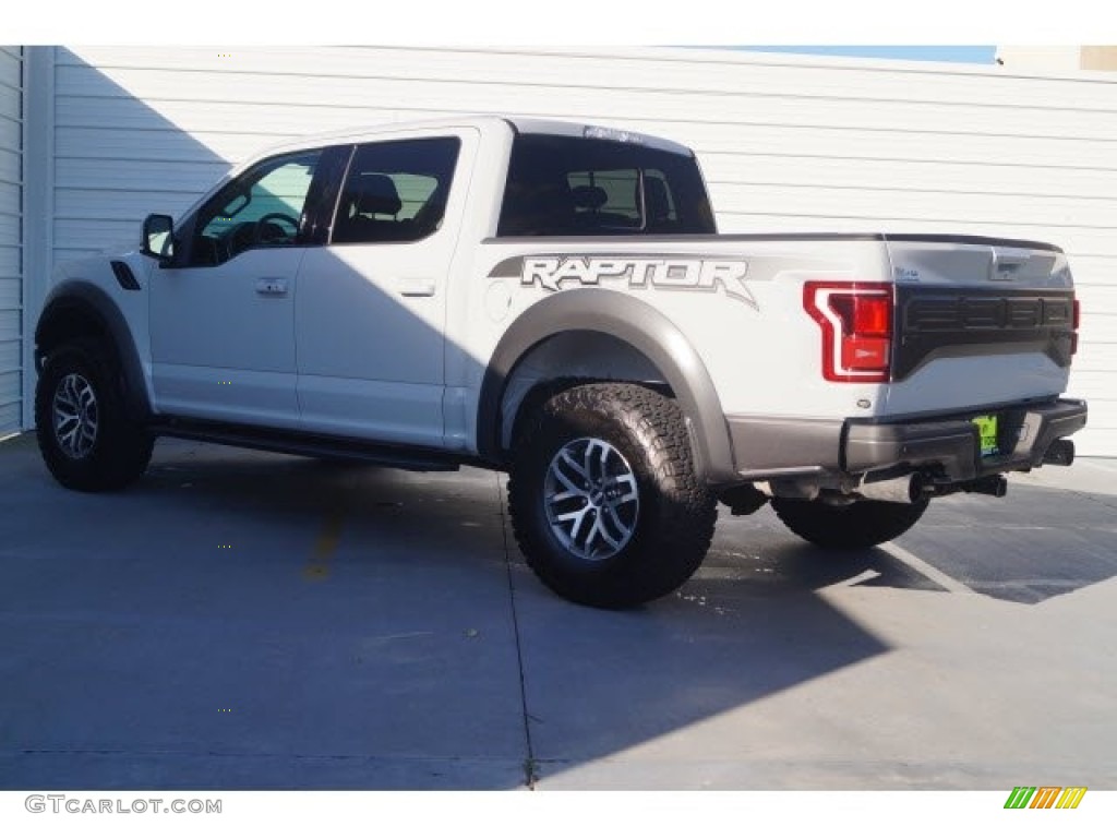 2017 F150 SVT Raptor SuperCrew 4x4 - Avalanche / Black photo #5