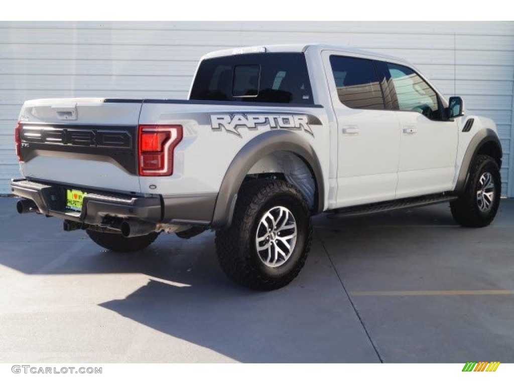 2017 F150 SVT Raptor SuperCrew 4x4 - Avalanche / Black photo #7