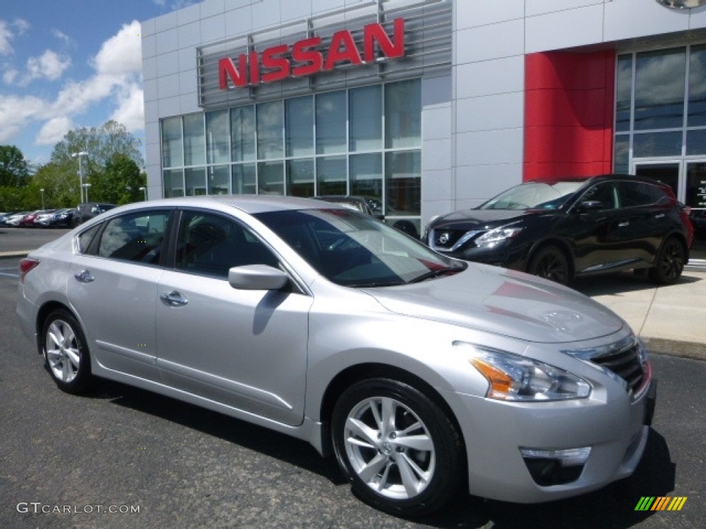 Brilliant Silver Nissan Altima