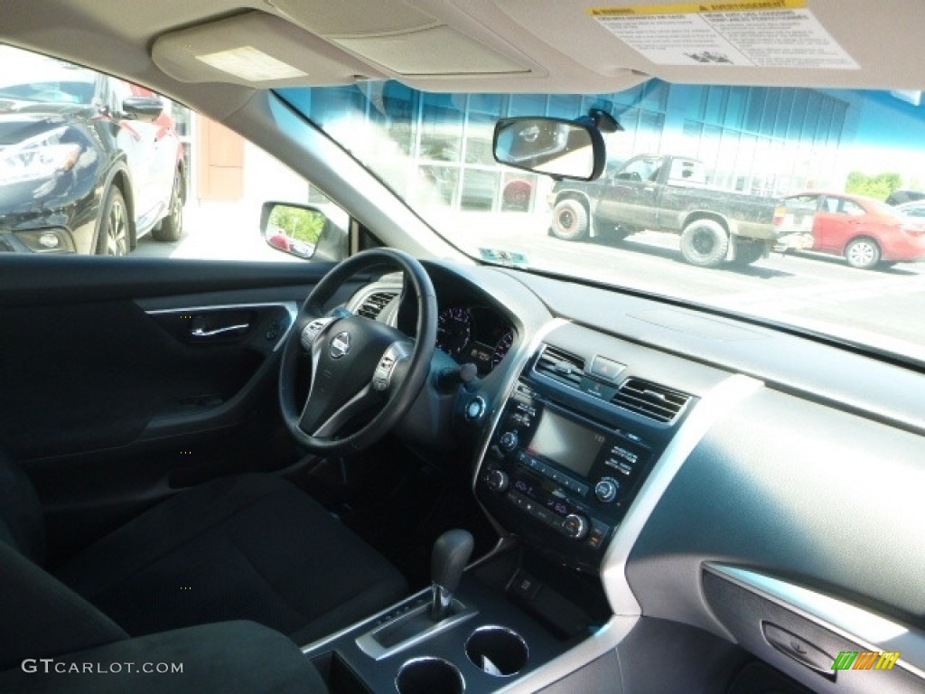 2015 Altima 2.5 SV - Brilliant Silver / Charcoal photo #4