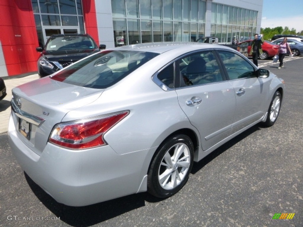 2015 Altima 2.5 SV - Brilliant Silver / Charcoal photo #7