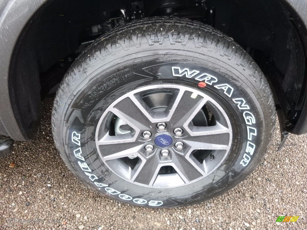 2017 F150 XLT SuperCab 4x4 - Magnetic / Black photo #9