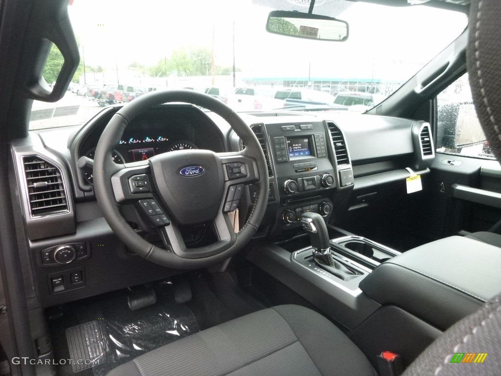 2017 F150 XLT SuperCab 4x4 - Magnetic / Black photo #12