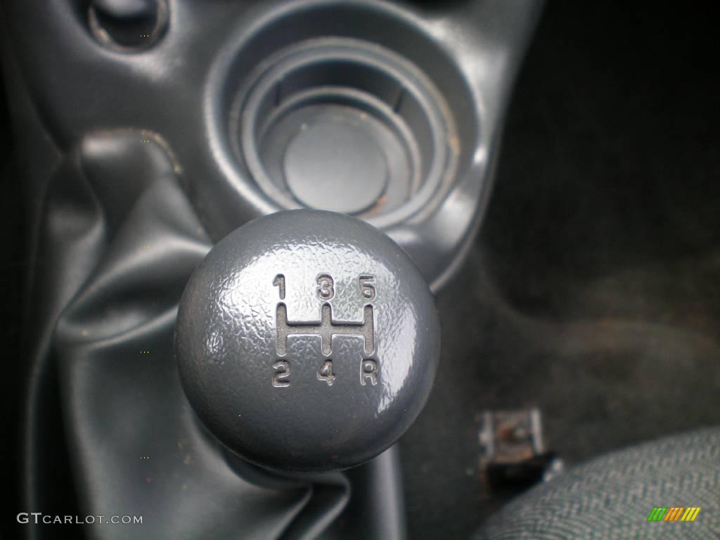 1998 Sunfire SE Coupe - Bright White / Graphite photo #7