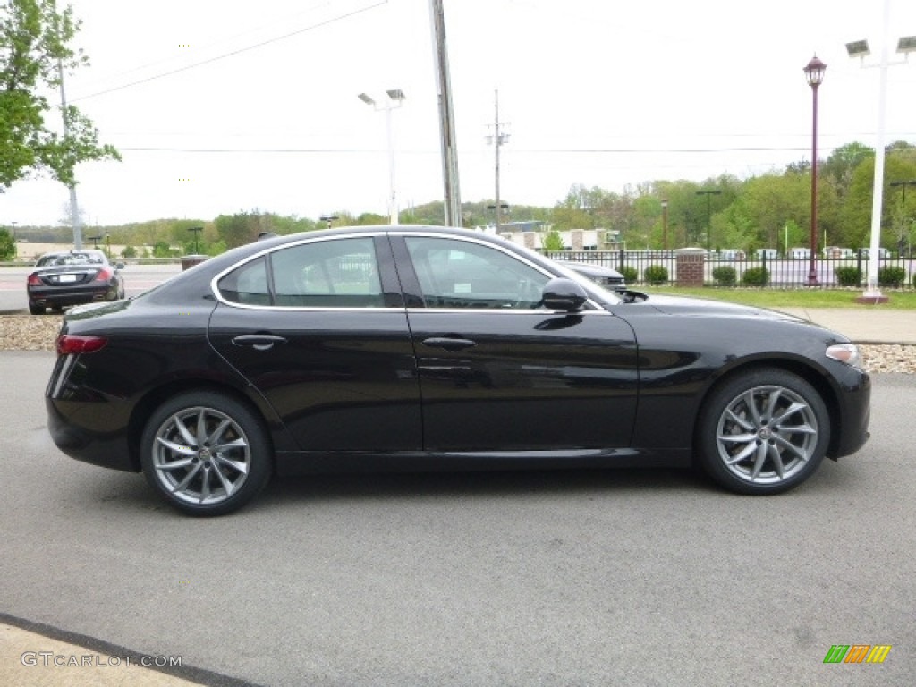 Vulcano Black Metallic 2017 Alfa Romeo Giulia AWD Exterior Photo #120296936