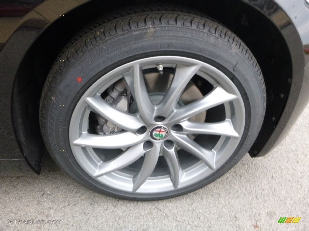 2017 Alfa Romeo Giulia AWD Wheel Photo #120297030