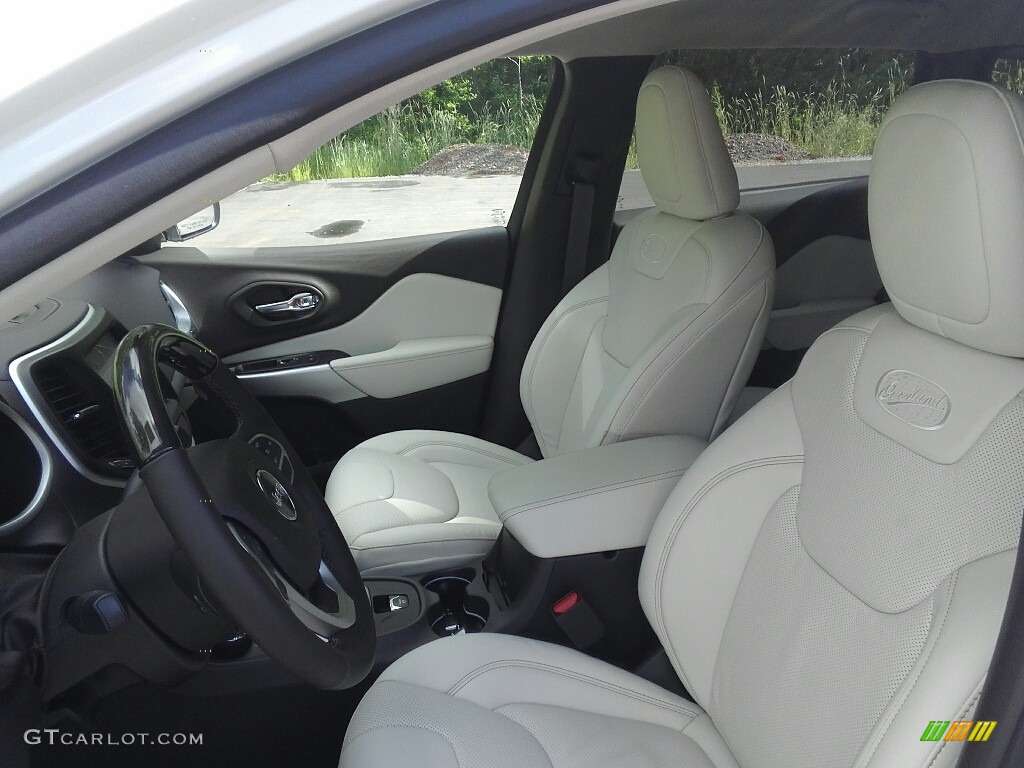 Brown/Pearl Interior 2017 Jeep Cherokee Overland 4x4 Photo #120298865