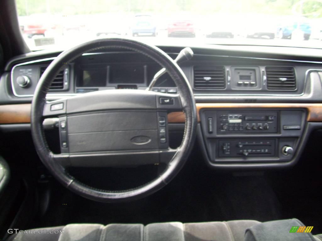 1992 Crown Victoria LX - Titanium Frost Metallic / Charcoal photo #14