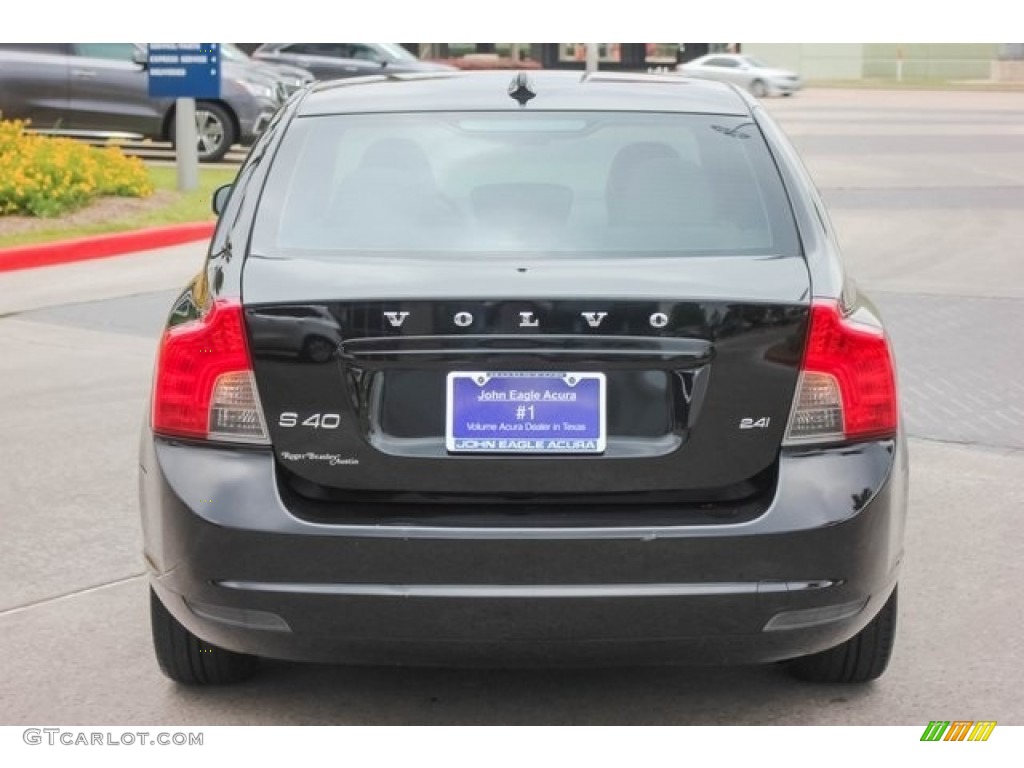 2009 S40 2.4i - Black / Quartz photo #6