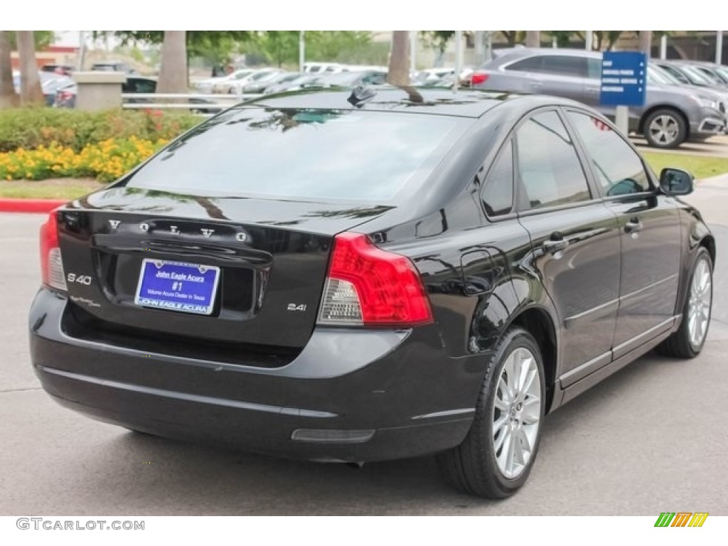 2009 S40 2.4i - Black / Quartz photo #7