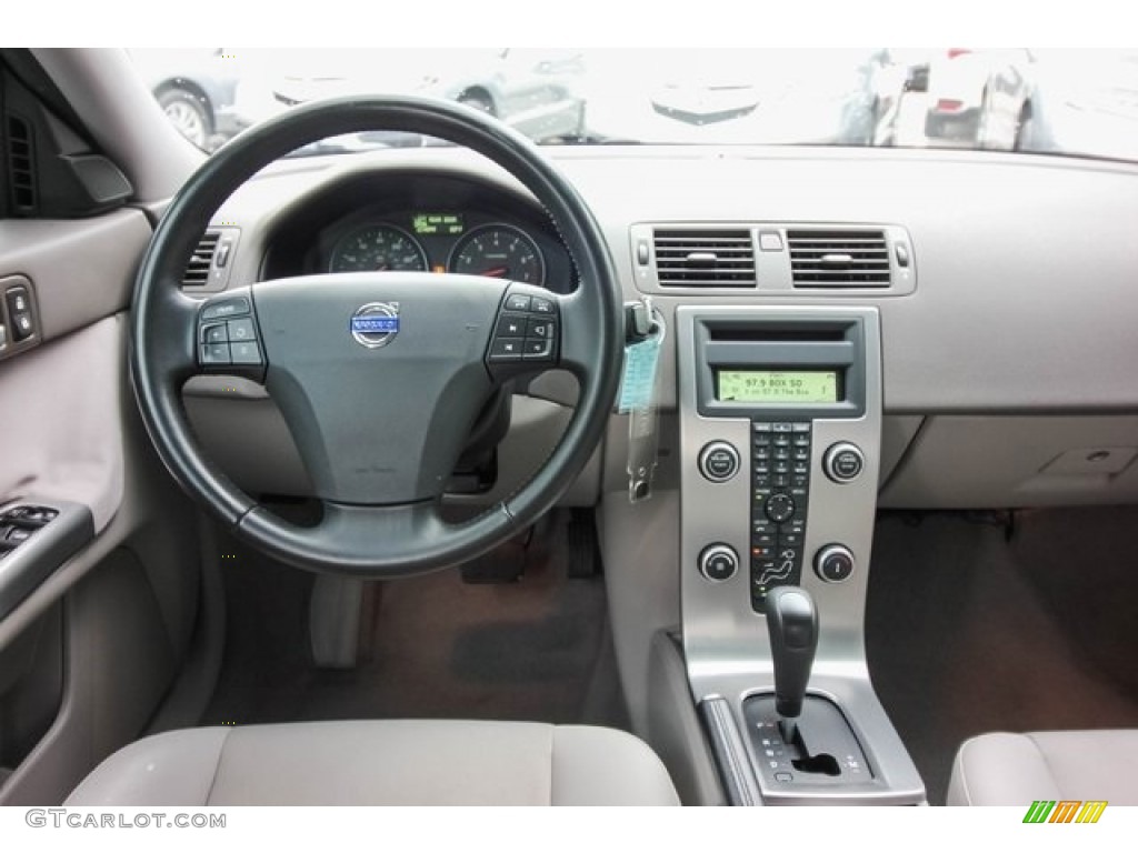 2009 S40 2.4i - Black / Quartz photo #27