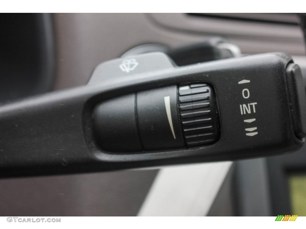 2009 S40 2.4i - Black / Quartz photo #36