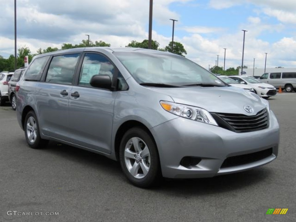 2017 Sienna L - Silver Sky Metallic / Ash photo #1