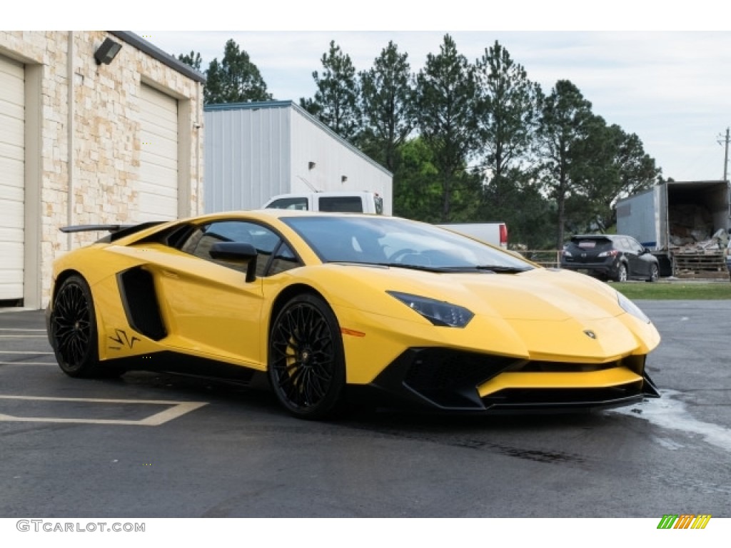 New Giallo Orion 2017 Lamborghini Aventador LP750-4 Superveloce Coupe Exterior Photo #120325312