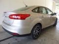 White Gold - Focus SEL Sedan Photo No. 2